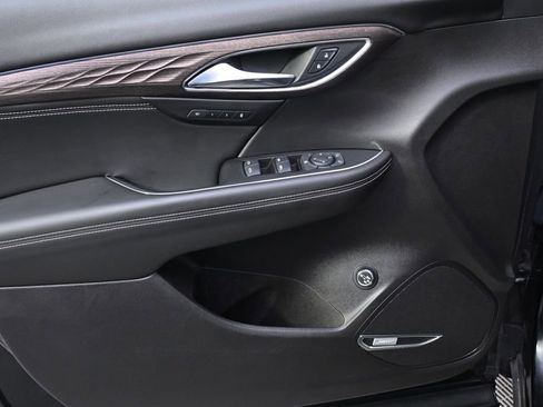 Used 2023 Buick Envision Avenir image 23