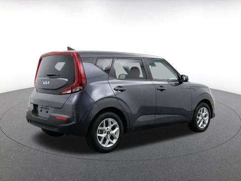 Used 2025 Kia Soul LX w/ LX Technology Package FWD image 10