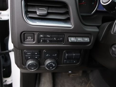 Used 2021 Chevrolet Suburban High Country image 19