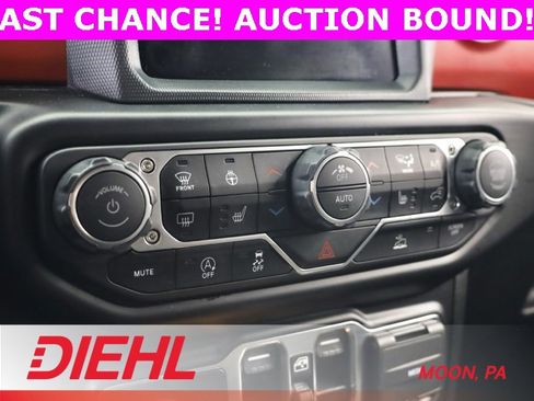 Used 2022 Jeep Wrangler Unlimited Rubicon w/ LED Lighting Group image 22