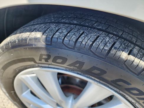 Used 2013 Hyundai Tucson Limited AWD/4WD image 42