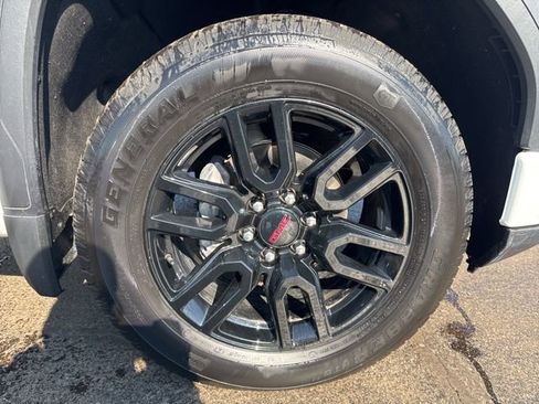 Used 2025 GMC Sierra 1500 Elevation AWD/4WD image 29