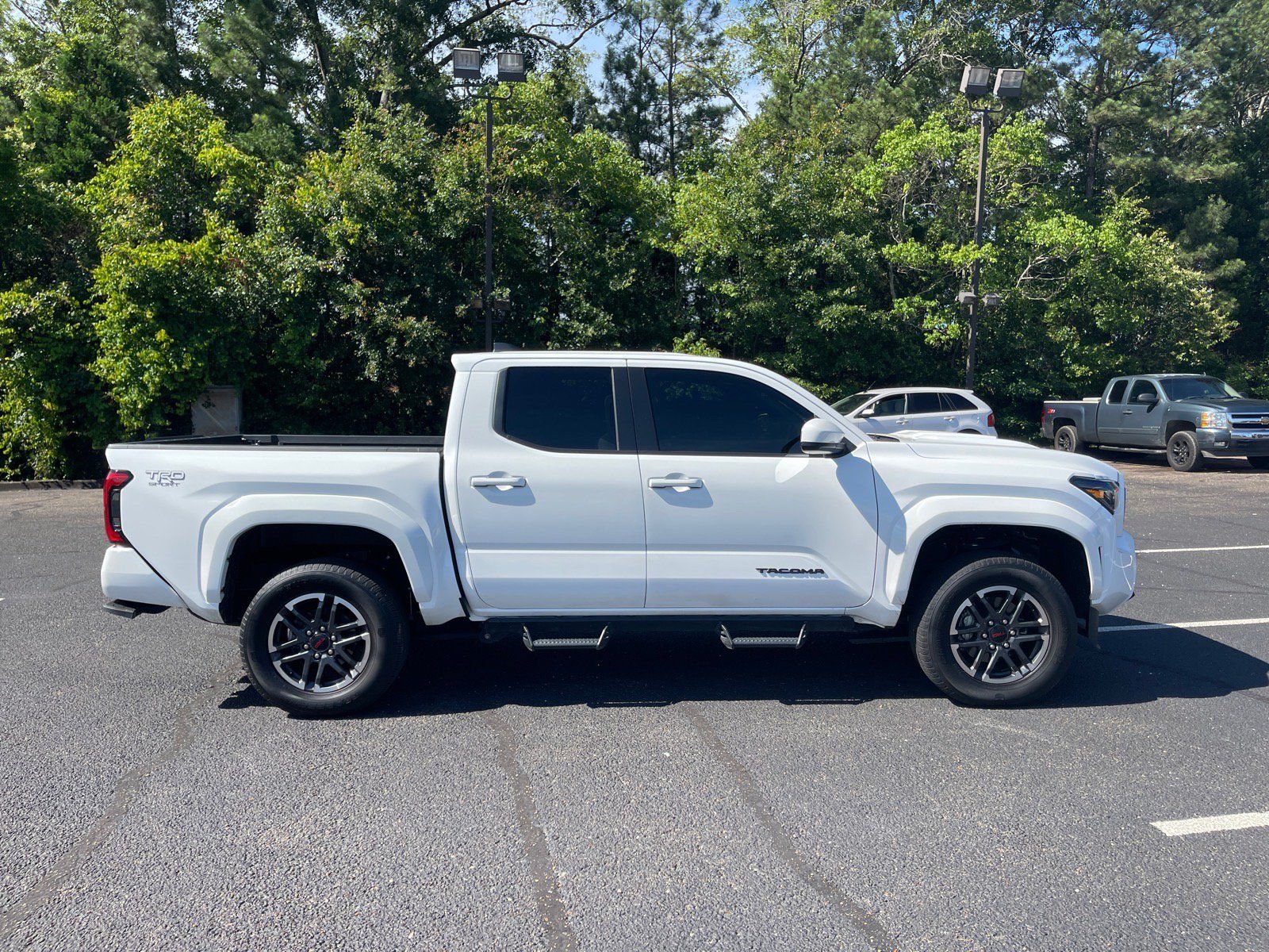 Used 2024 Toyota Tacoma TRD Sport AWD/4WD image 21