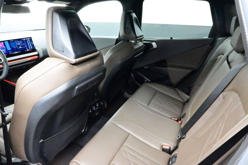 Used 2025 BMW X3 M50 w/ Premium Package AWD/4WD image 12