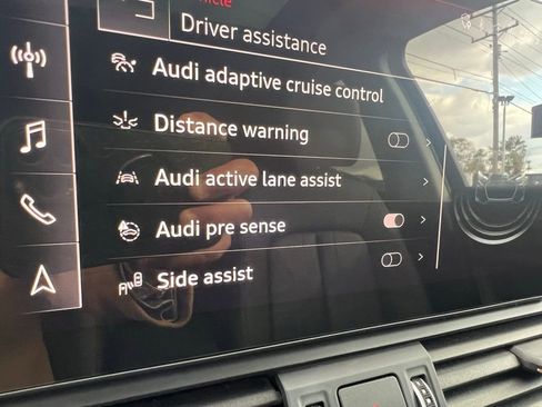 Used 2023 Audi Q5 2.0T Premium w/ Convenience Package image 23