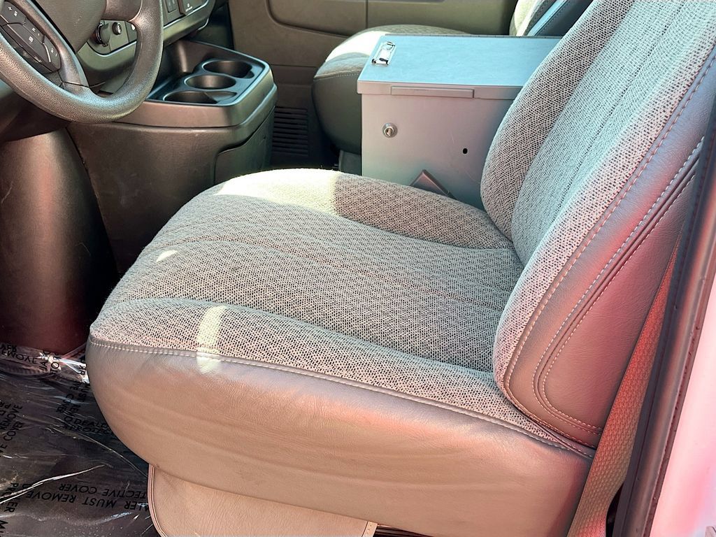Used 2025 Chevrolet Express 2500 w/ Driver Convenience Package RWD image 19