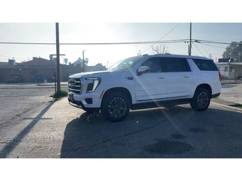 New 2026 GMC Yukon XL Elevation image 7