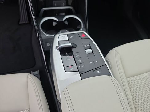 New 2026 BMW X1 xDrive28i w/ Technology Package image 16