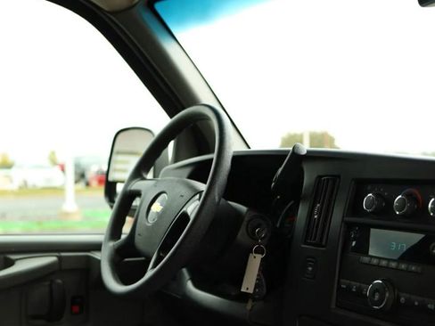 Used 2013 Chevrolet Express 2500 image 43