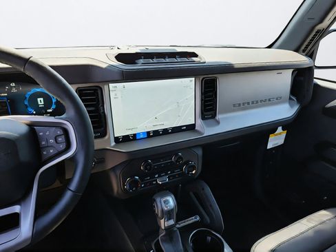 New 2026 Ford Bronco Outer Banks AWD/4WD image 20