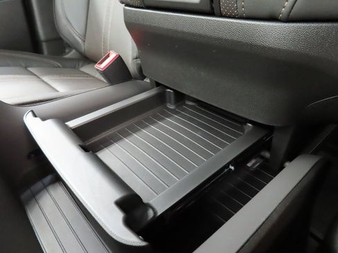 Used 2025 Chevrolet Suburban High Country w/ Sun And Tow Package image 30