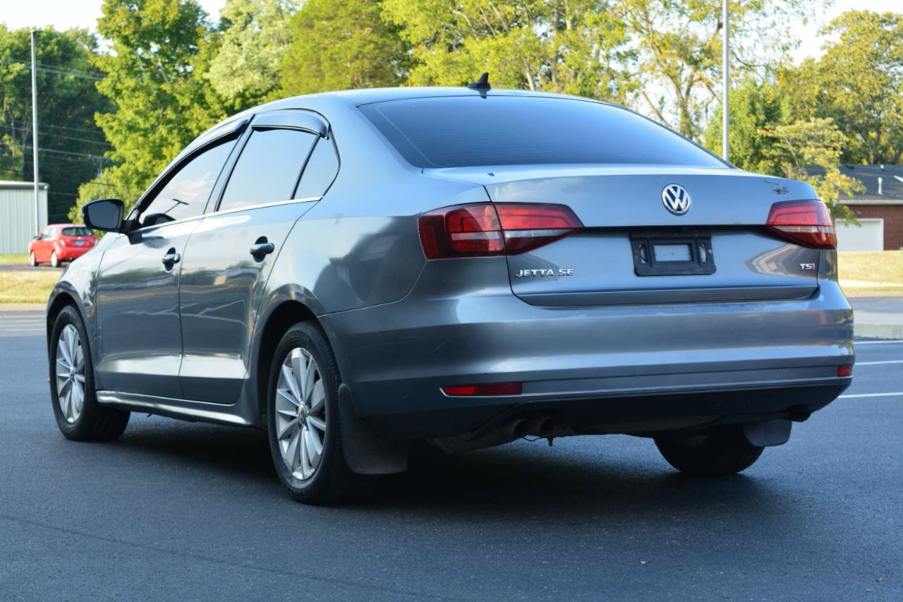 Used 2016 Volkswagen Jetta SE FWD image 7