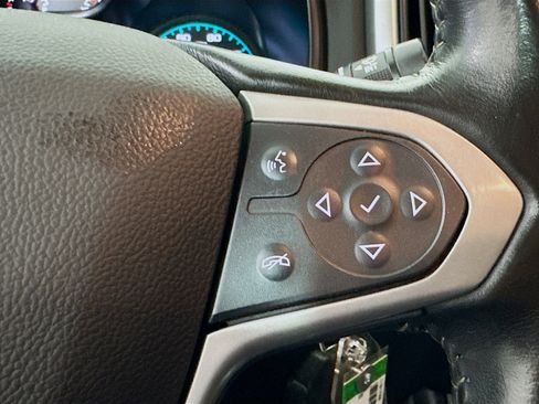 Used 2022 Chevrolet Colorado LT w/ Fleet Safety Package image 17