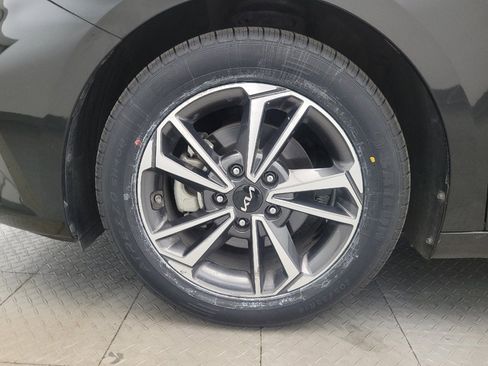 Used 2022 Kia Forte LXS FWD image 31