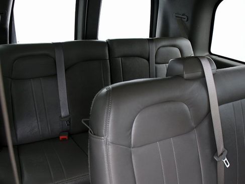 Used 2020 Chevrolet Express 2500 LS w/ Driver Convenience Package image 24