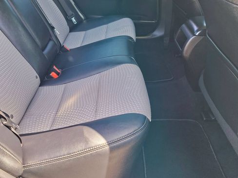 Used 2014 Toyota Camry SE FWD image 12