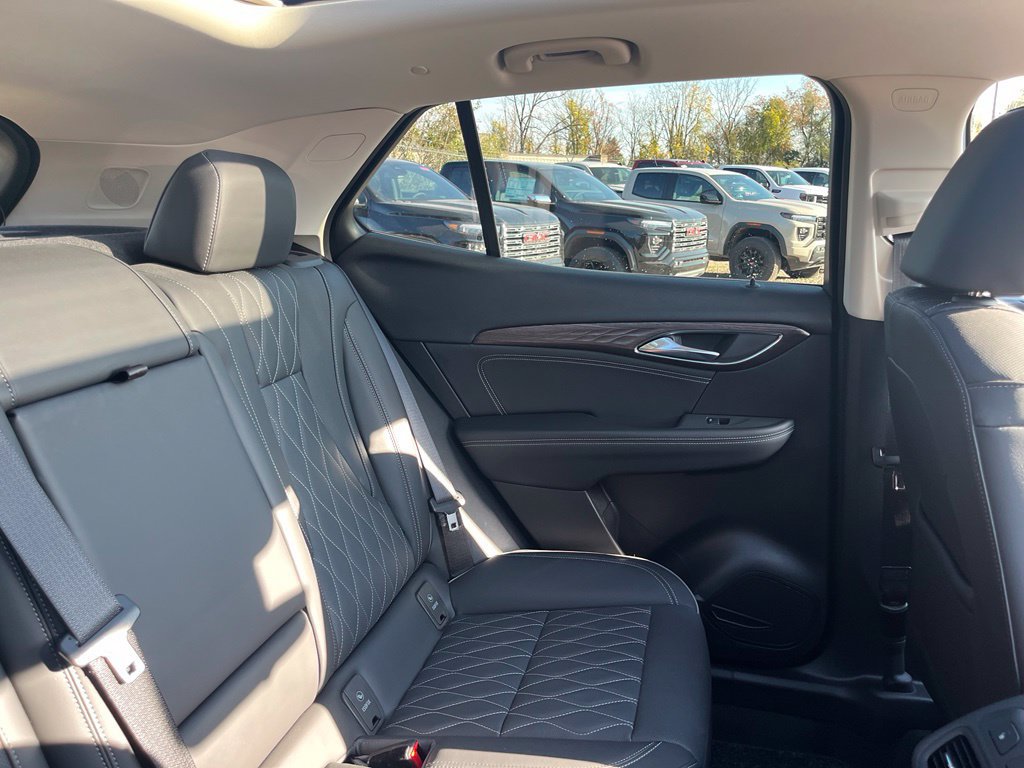 Used 2023 Buick Envision Avenir AWD/4WD image 41