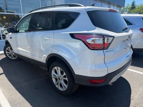 Used 2018 Ford Escape SEL AWD/4WD image 3