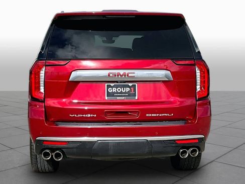 Used 2022 GMC Yukon Denali w/ Denali Premium Package image 5