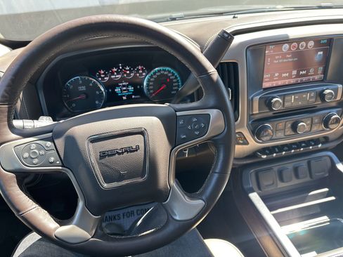 Used 2018 GMC Sierra 1500 Denali AWD/4WD image 44