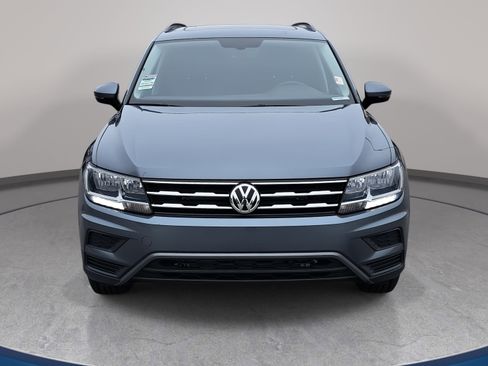 Used 2021 Volkswagen Tiguan SE image 2