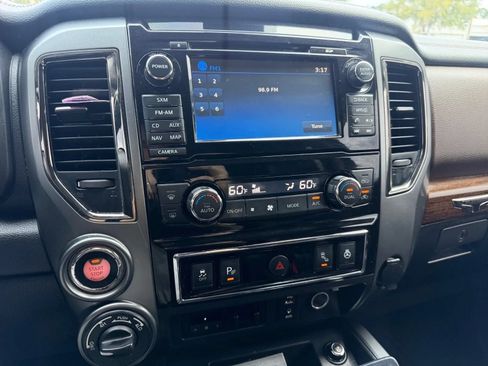 Used 2017 Nissan Titan Platinum Reserve AWD/4WD image 20