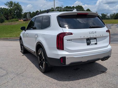 Used 2024 Kia Telluride S w/ S Sunroof Package FWD image 12