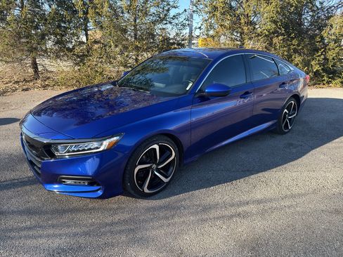Used 2020 Honda Accord Sport image 1