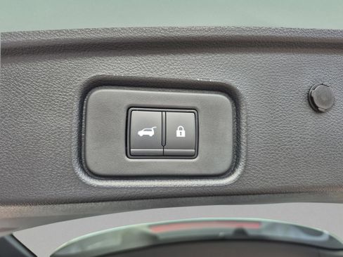 New 2026 Nissan Pathfinder SV w/ Cargo Package FWD image 11
