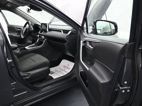 Used 2024 Toyota RAV4 XLE FWD image 23