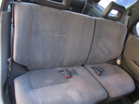 Used 1999 Isuzu Rodeo LS image 34