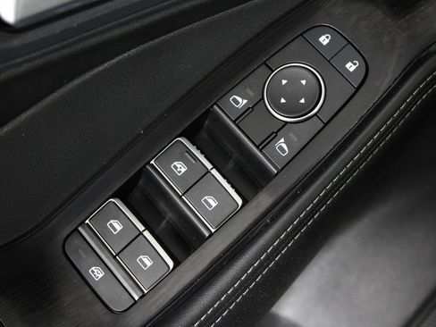 Certified 2024 Nissan Rogue SL FWD image 24