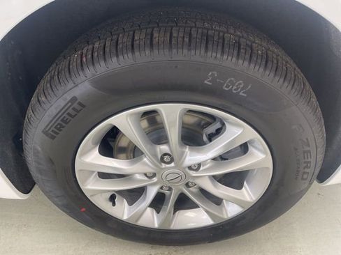 New 2026 Chrysler Pacifica Select image 5