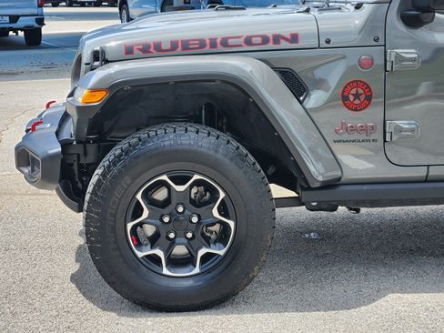 Used 2023 Jeep Wrangler Unlimited Rubicon w/ Cold Weather Group AWD/4WD image 25