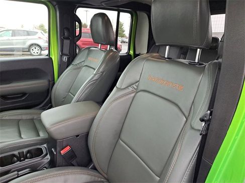 Used 2025 Jeep Gladiator Mojave w/ Safety Group image 7