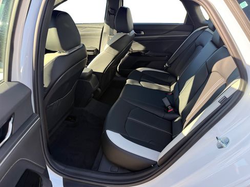 New 2026 Kia K5 GT-Line image 16