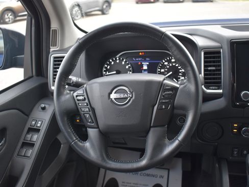 Used 2023 Nissan Frontier SV w/ SV Convenience Package image 36