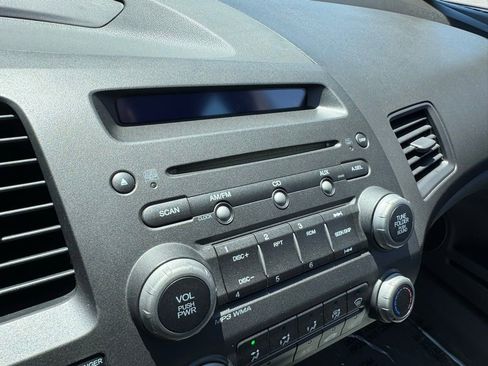 Used 2011 Honda Civic LX image 2