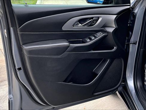 Used 2019 Chevrolet Traverse LT FWD image 22