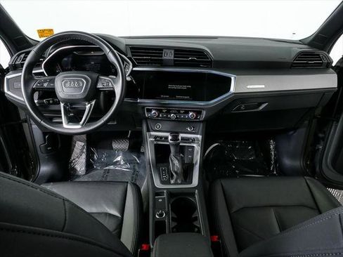 Used 2023 Audi Q3 2.0T Premium Plus w/ Premium Plus Package AWD/4WD image 19