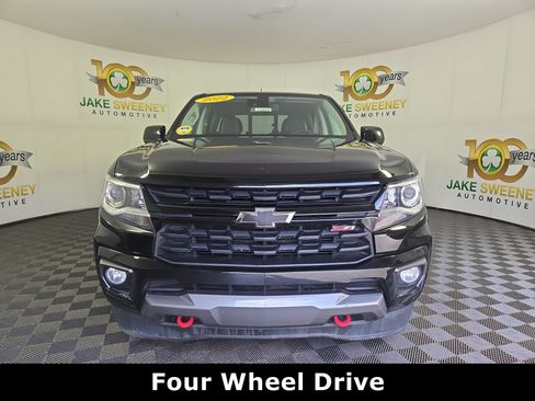 Used 2022 Chevrolet Colorado Z71 w/ Z71 Midnight Edition AWD/4WD image 2