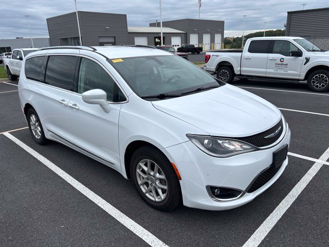 Used 2020 Chrysler Pacifica Touring-L FWD image 7