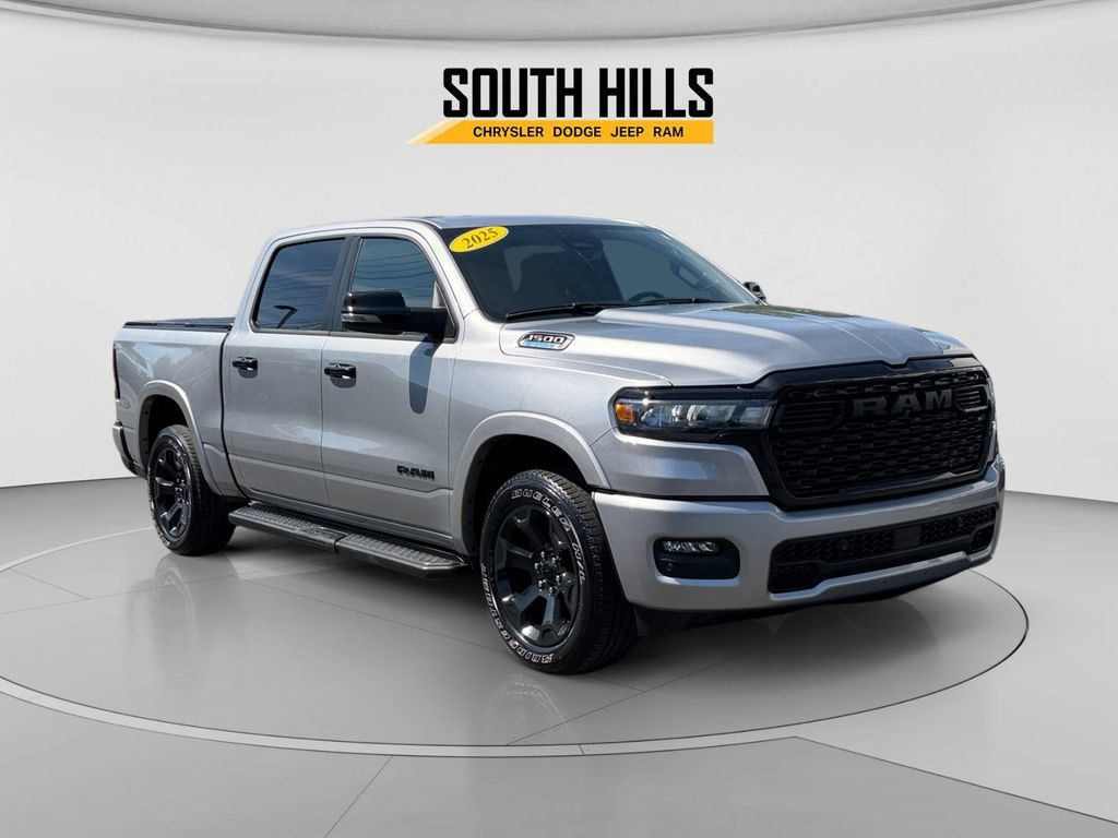 Used 2025 RAM 1500 Big Horn AWD/4WD image 7
