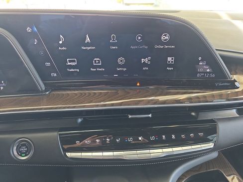 Used 2024 Cadillac Escalade Premium Luxury Platinum AWD/4WD image 14