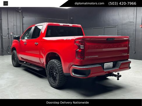 Used 2023 Chevrolet Silverado 1500 Custom image 5