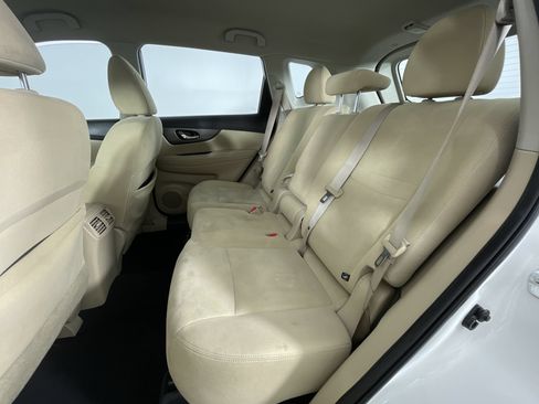Used 2016 Nissan Rogue S AWD/4WD image 21