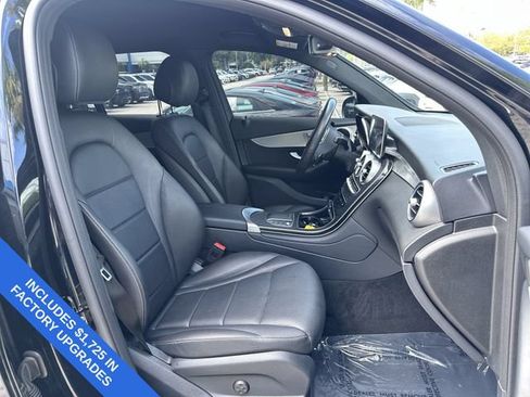 Used 2022 Mercedes-Benz GLC 300 w/ Premium Package Lite image 29