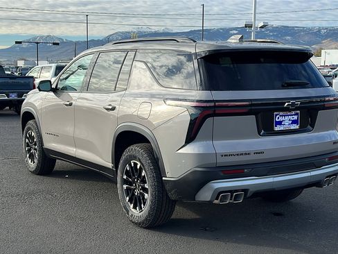 New 2026 Chevrolet Traverse Z71 w/ Enhanced Driving Package image 7