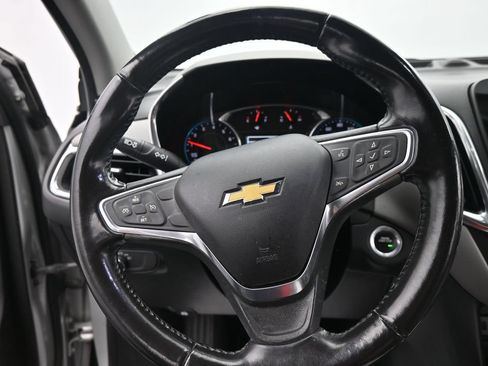 Used 2018 Chevrolet Equinox LT w/ Sun & Infotainment Package FWD image 20