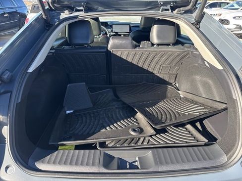 Used 2024 Toyota Prius Prime Premium image 27